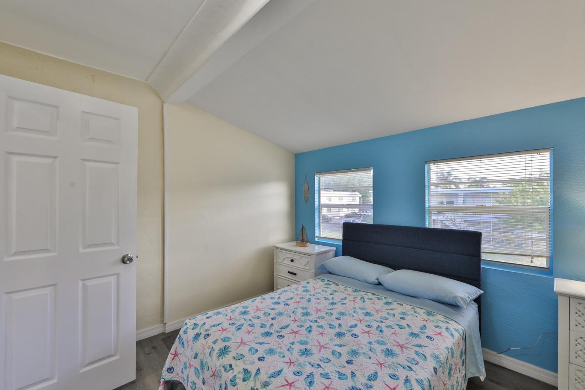 Lovely Vacation Home 1 Block From Beach & Downtown Gulfport 세인트피터즈버그 외부 사진
